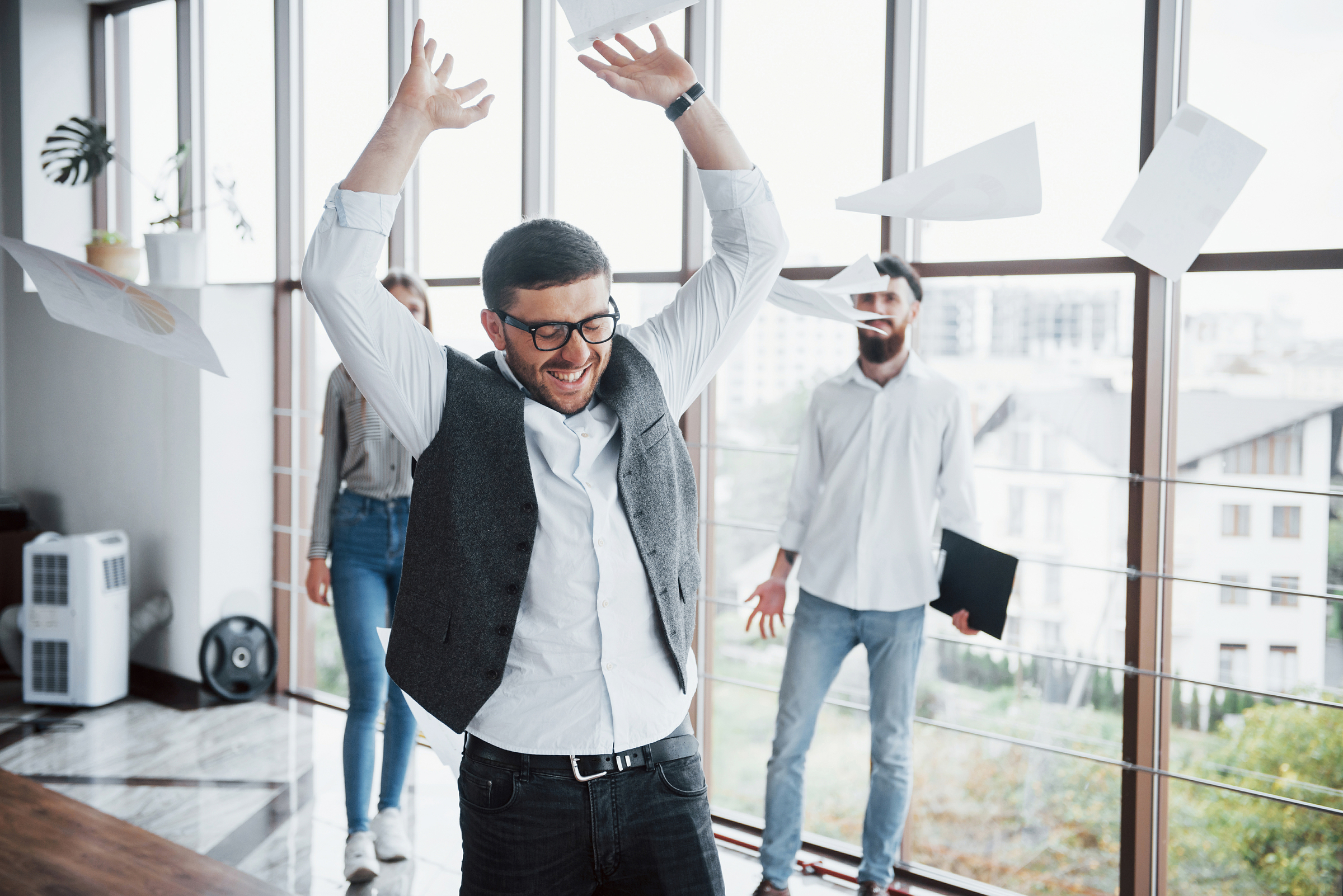 Read more about the article How to Stay Positive at Your Job Place: Top Strategies